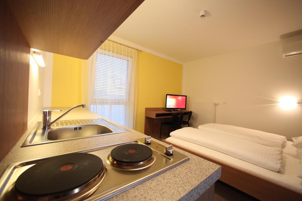 Fair-Price-Hotel Bad Waltersdorf Exterior photo